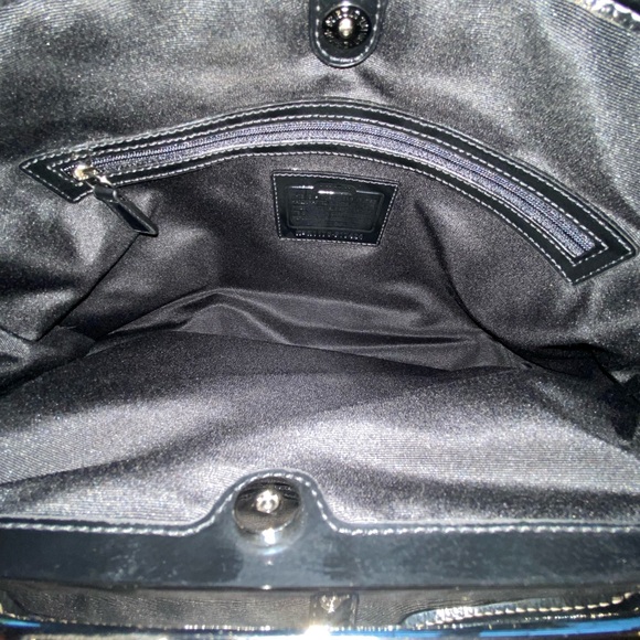 New Coach Black & Gray Medicine Bag with Clasp - Picture 10 of 14